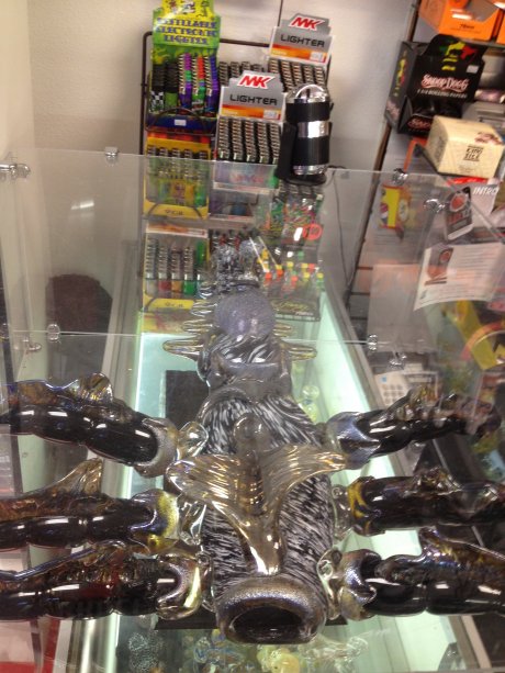 Scorpion Bong