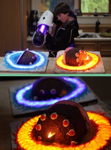 Portal cake